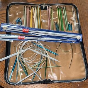 Assorted Knitting Needle Set with Case